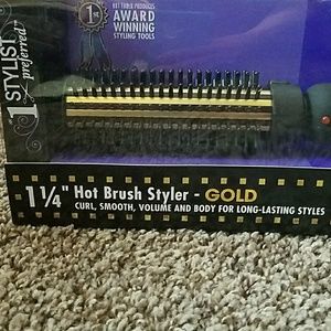Hot Brush Styler -Gold